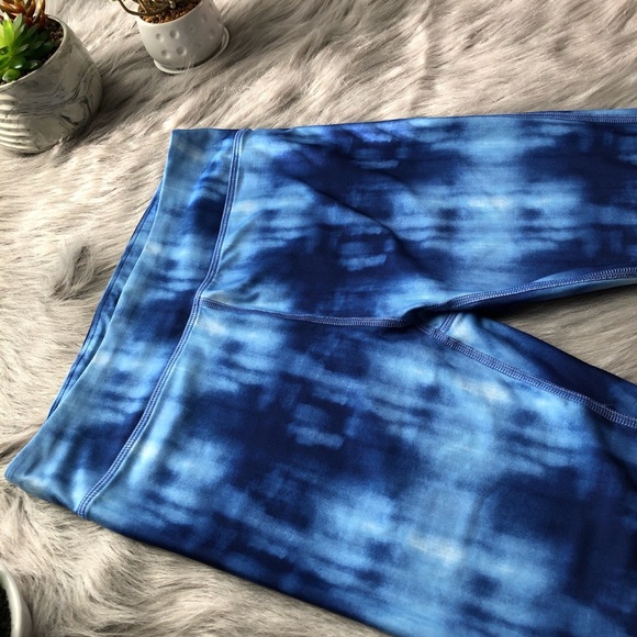 2/$30 ALL ITEMS WILL BE GONE BEFORE HOLIDAY AND NEGOTIABLE/BUY NOW! UA Pants - Picture 3 of 4